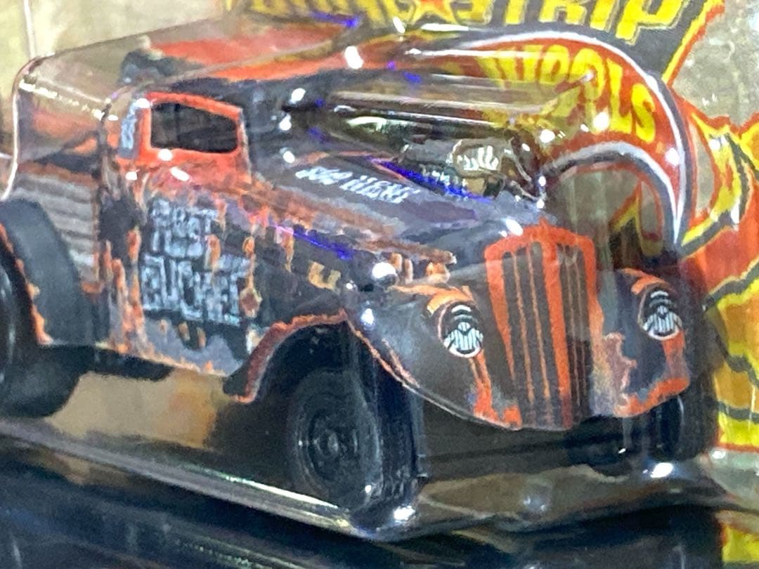 ホットウィール《 チェイス ムーンアイズ '33 ウィリス ギャッサー 錆 》