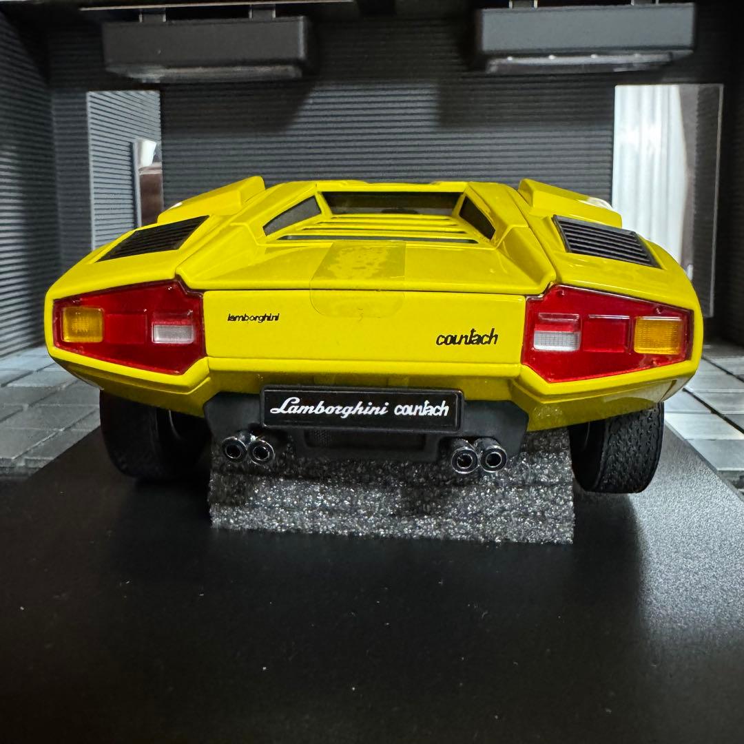 絶版未展示品 京商 1/18 ランボルギーニ カウンタック LP400 イエロー