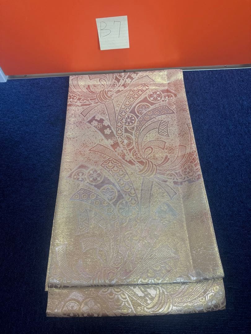 2662袋帯 古代彫金紋 西陣織 金糸 高級上質上品 約440cm 未使用