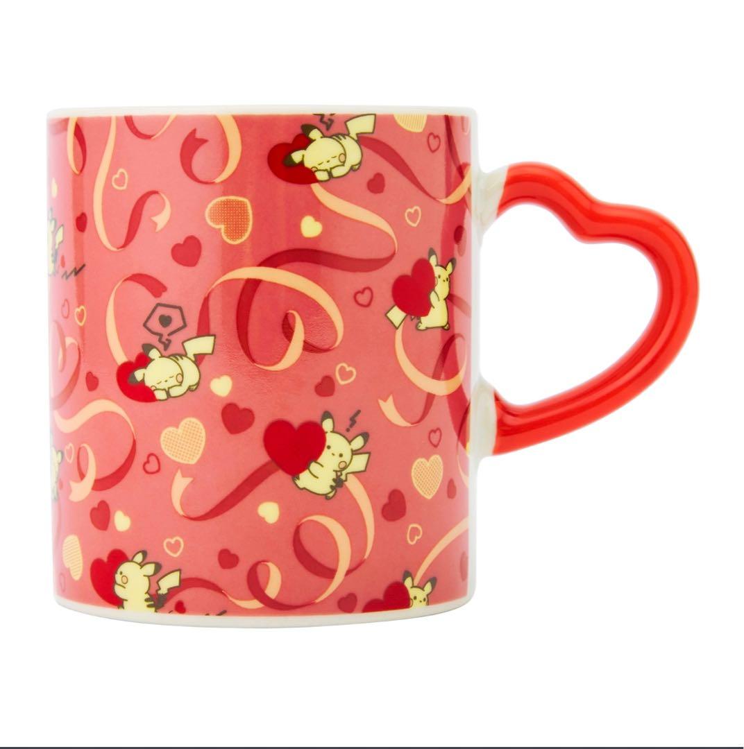 ぬいぐるみ ピカチュウ Pikachu With A Heart マグカップ