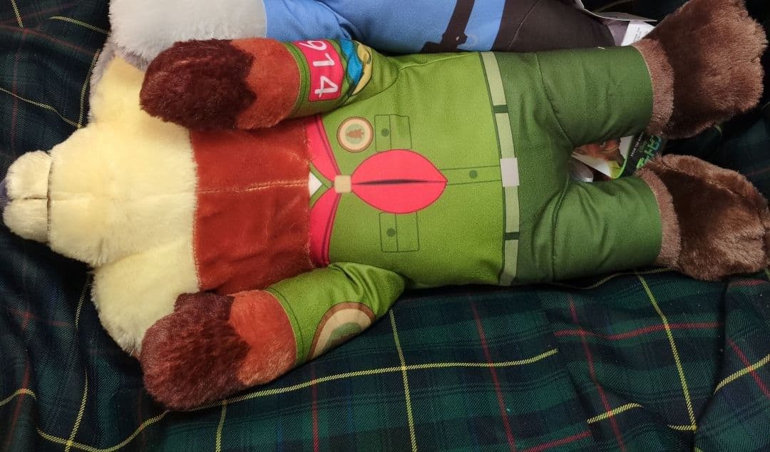 ズートピア 赤いほっぺ 寝そべり スーパーラージキッズぬいぐるみ