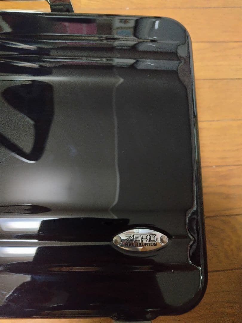 【年末まで最終値下】ZERO HALLIBURTON（ゼロハリバートン）未使用品