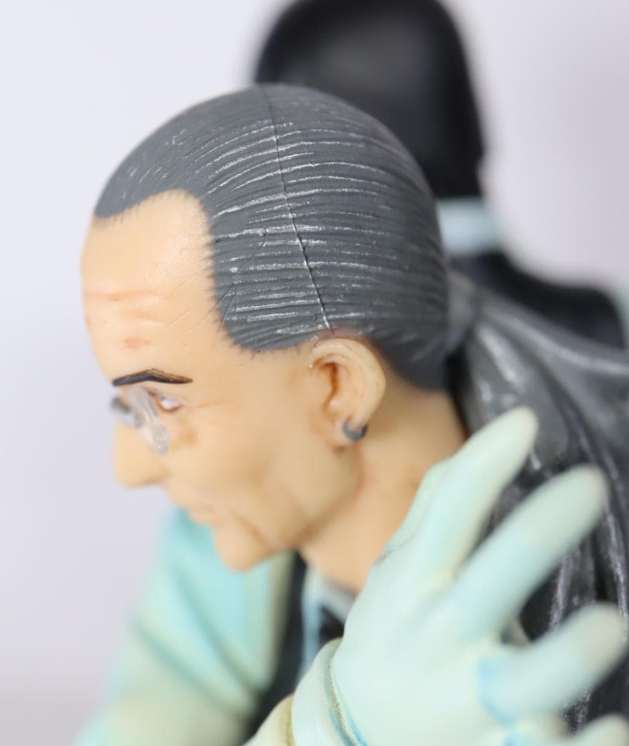 ヘルシング ウォルター・C・ドルネーズ胸像