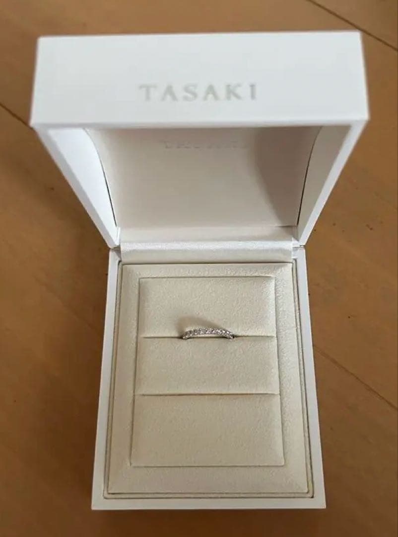 TASAKI ピアチェーレ ハーフエタニティ
