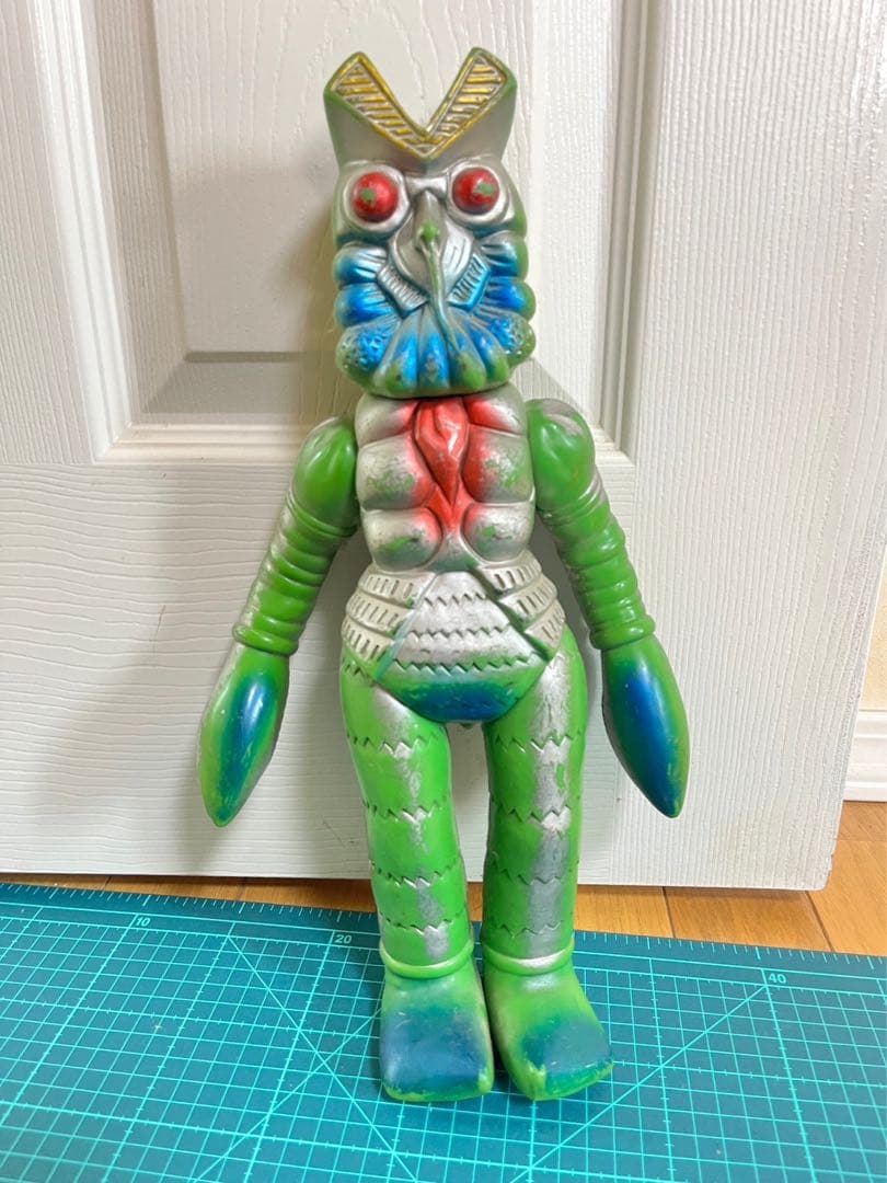 ブルマァク/ジャイアントバルタン星人 ソフビ