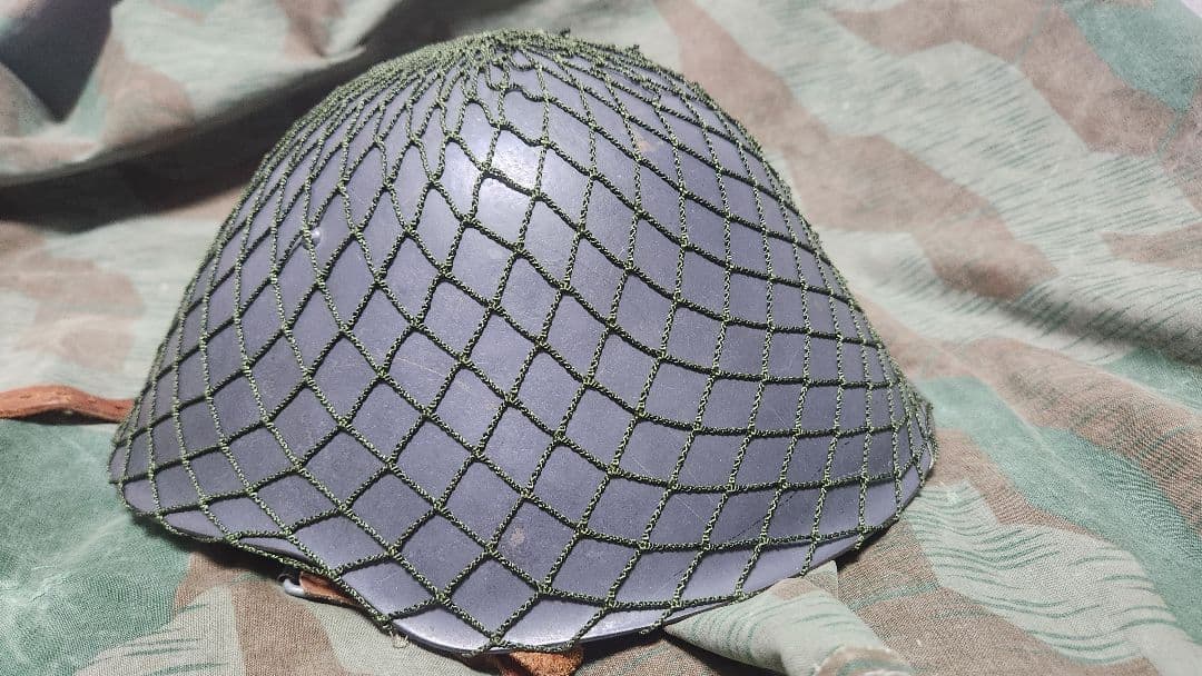 東ドイツ軍 NVA M56/66ヘルメット （ドイツ軍、冷戦