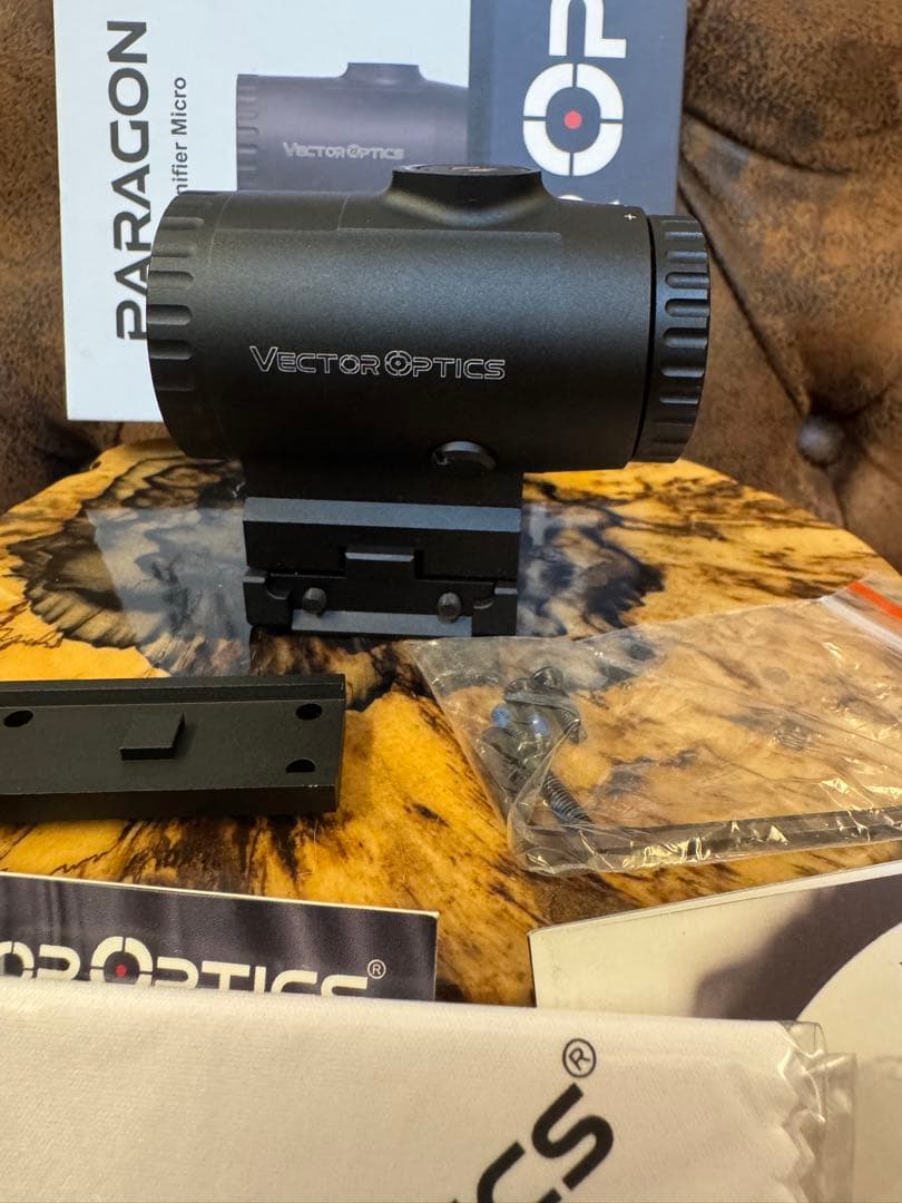 Vector Optics Paragon 3x18 マグニファイア