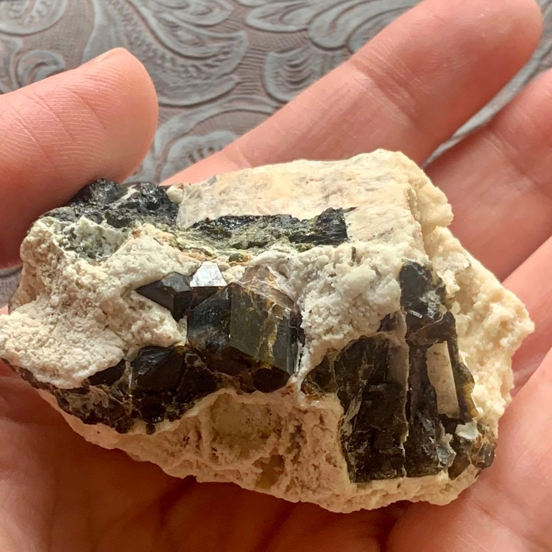 希少！アンドラダイトガーネット母岩付巨大クリスタル 希少！アンドラダイトガーネット母岩付巨大クリスタル 国産アンドラ