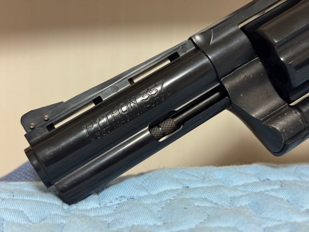 MGC ポリスパイソン　モデルガン　4インチ