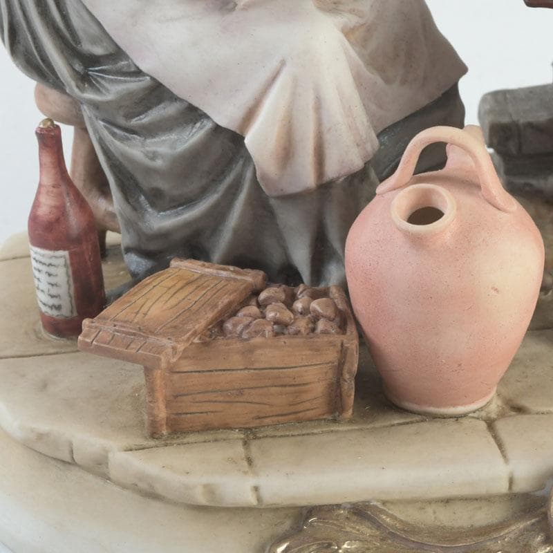 陶器人形 フィギュリン 青年と老婆 置物 C 9304A