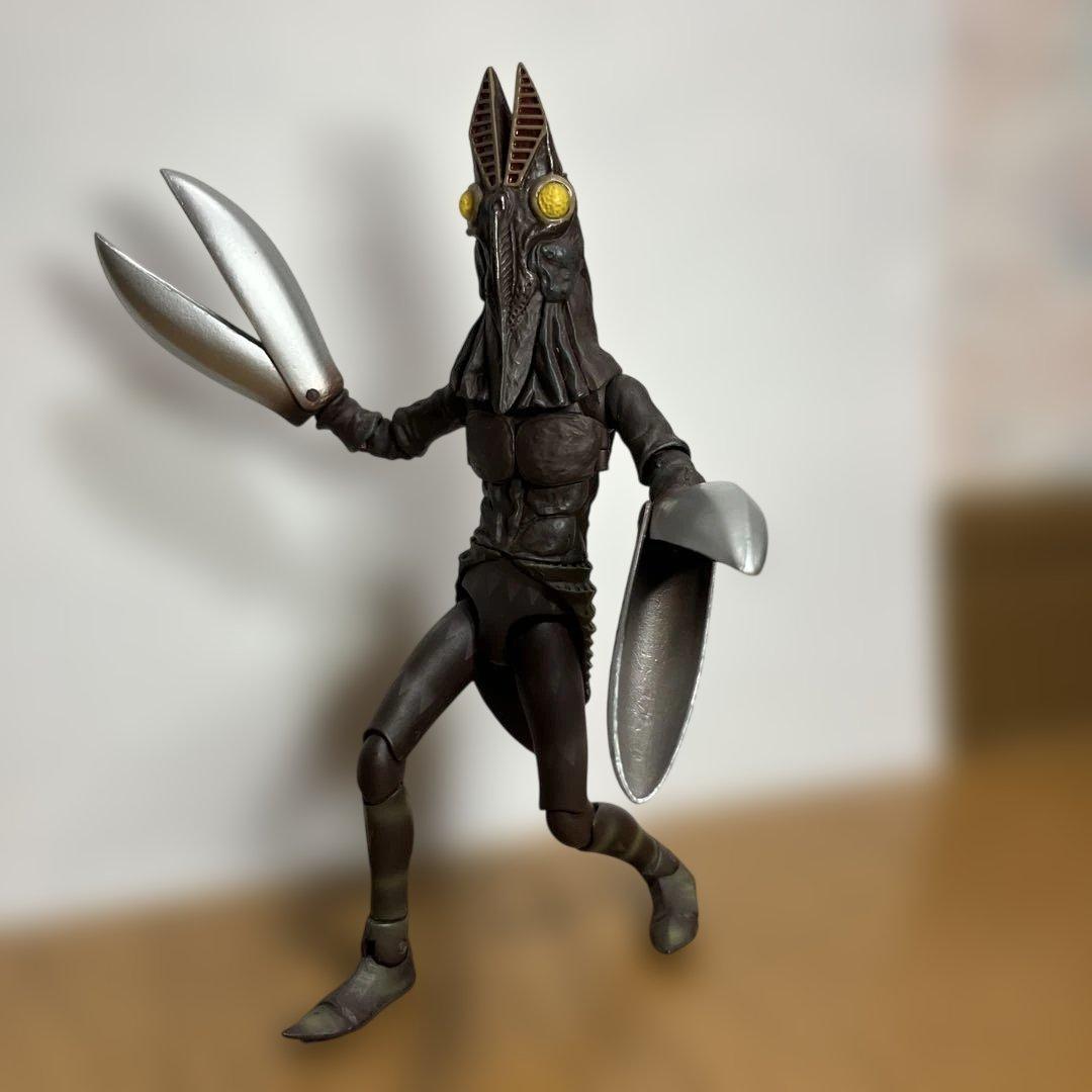 バルタン星人　バンダイ　ウルトラアクト