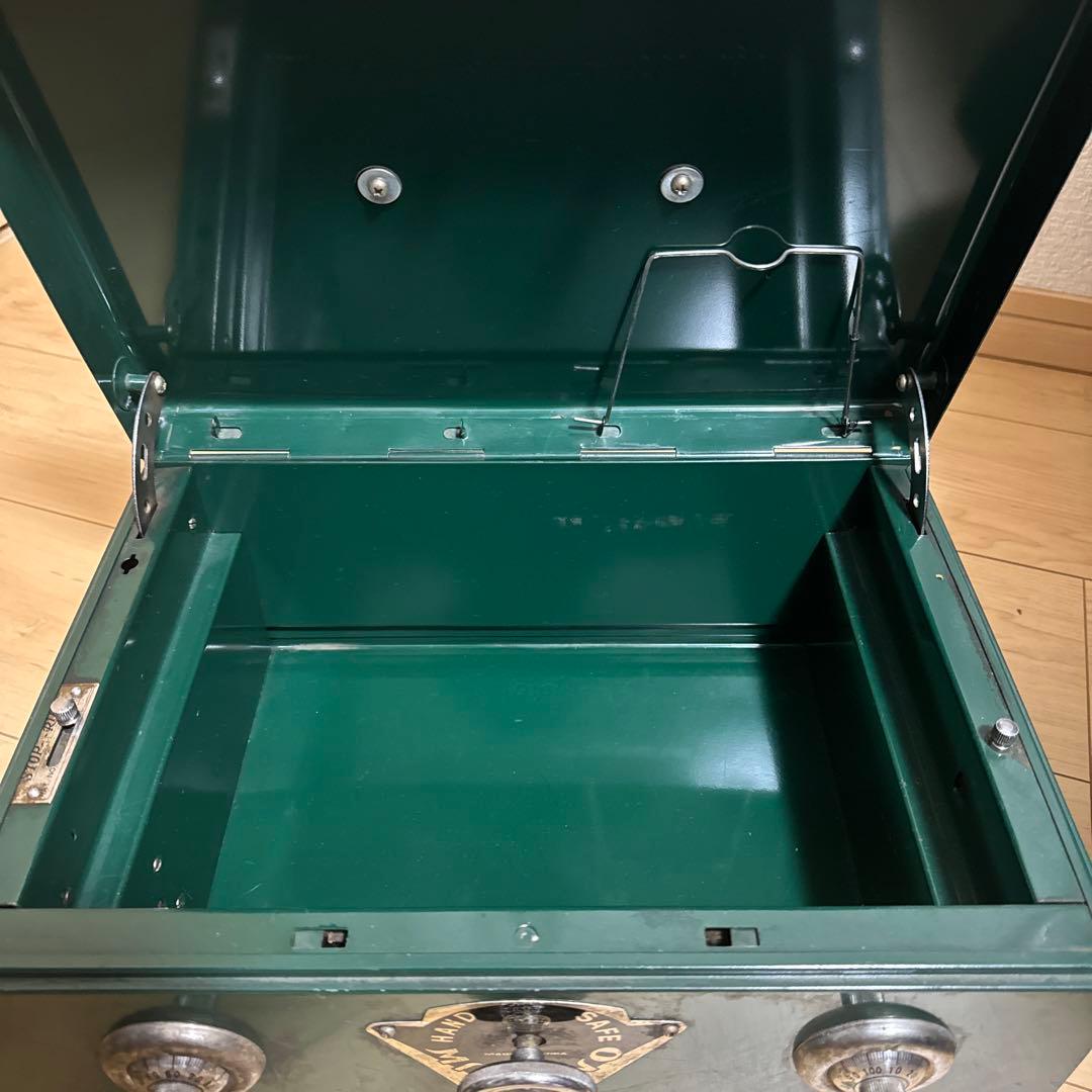 70s ビンテージ　金庫