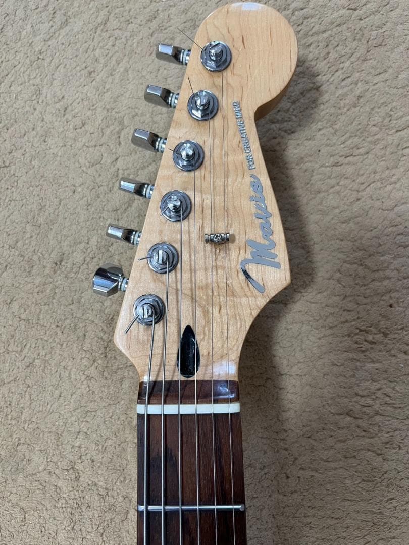 笑うギター！マグナムロック付 MAVIS MST-800