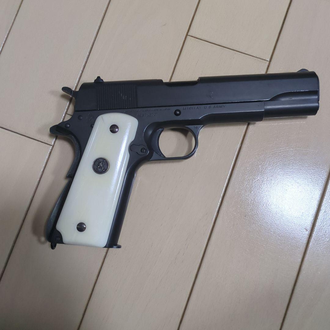東京マルイ　M1911A1コルトガバメント　グリップ交換済