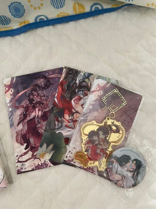 ショップ ベトナム版天官賜福 数量限定版第二巻＋アクリルスタンド 天