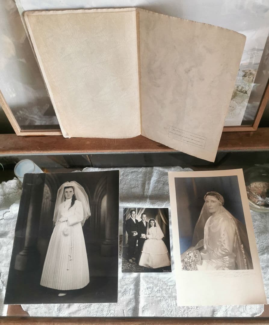 アンティーク写真館撮影 初聖体式 白いドレスの婦人 フォトグラフィ 3