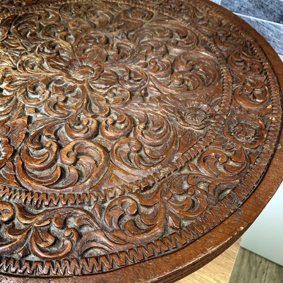 インド民芸品 木彫り机 天板直径51.5㎝サイズ 花台 サイドテーブル