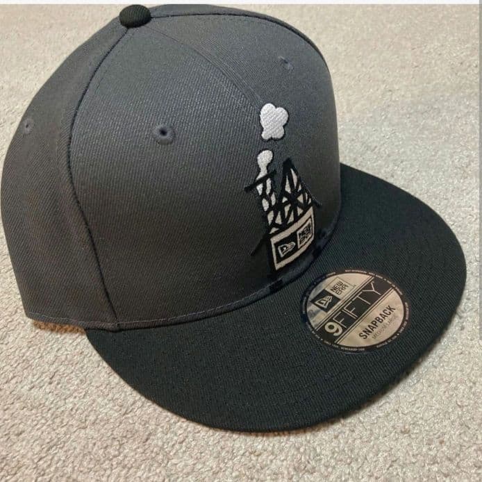 新品 NEW ERA サザエさんコラボ 9FIFTY キャップ newera ニューエラサザエさんコラボキャップ黒金
