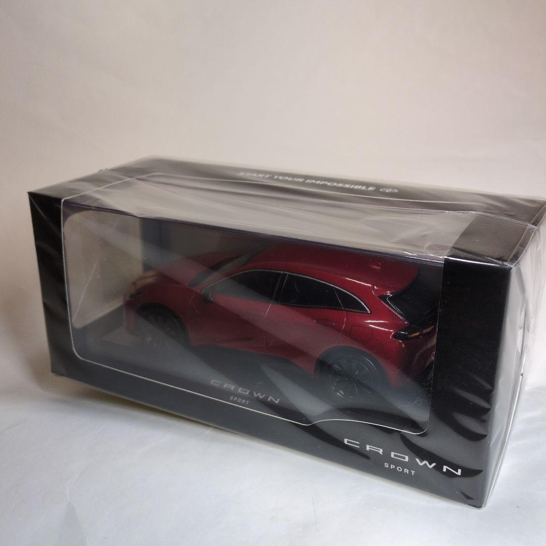 トヨタ クラウンスポーツ エモーショナルレッドIII ダイキャストモデルカー