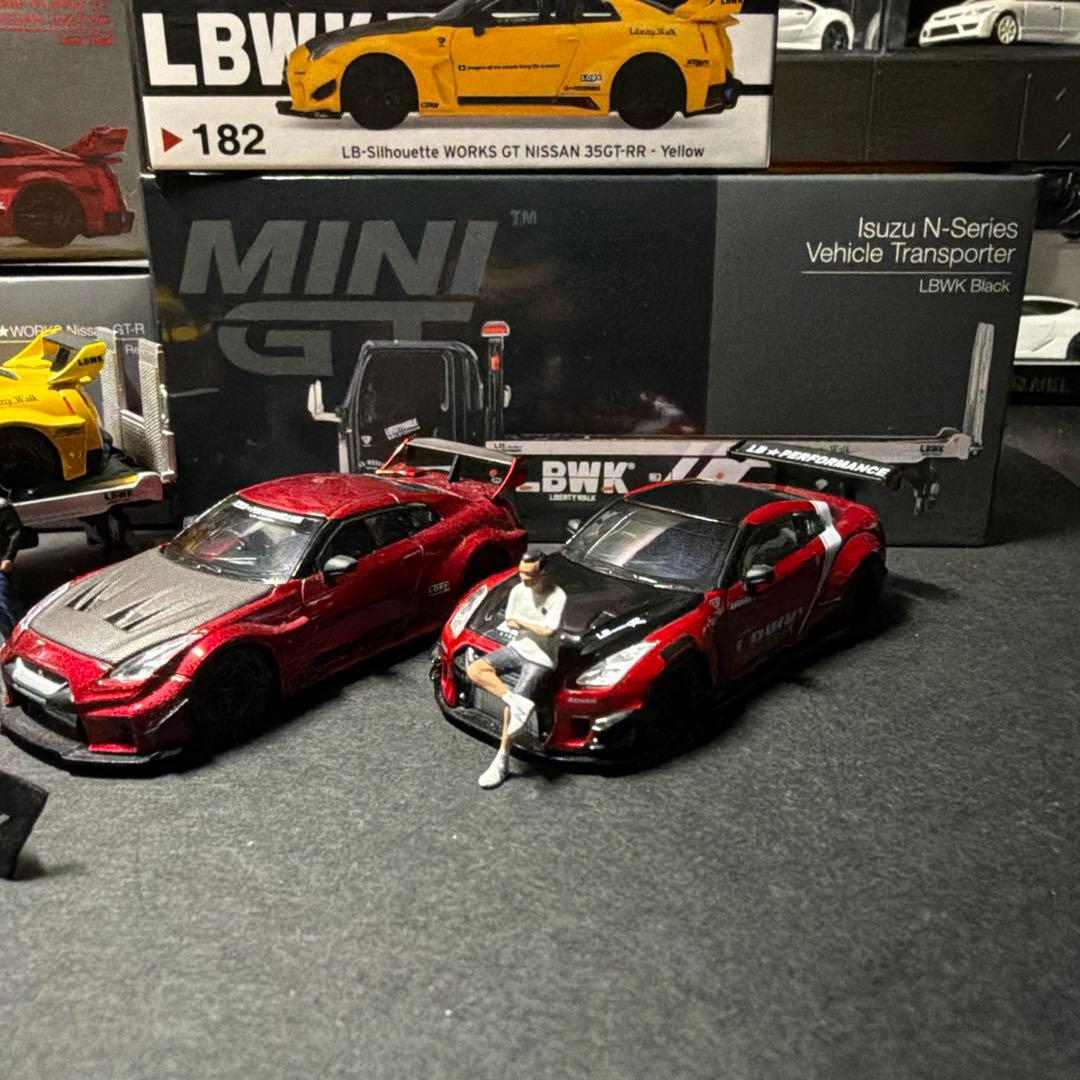 MINI GT LBWK 積載車と3台セット　追加でフィギュア