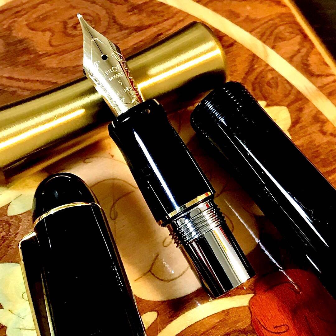 ☆超お勧め☆素晴らしいパイロットカスタム万年筆74（SM)☆書き味最高