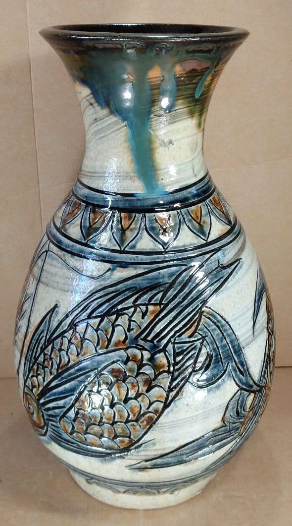 大傑作【本物保証】金城次郎 海老魚紋大壷 共箱 h38cm超 栞 人間国宝本人書