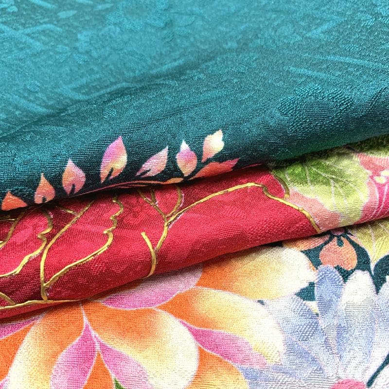 410z14〇高身長な方にも 振袖 長襦袢付き 地紋 金彩〇美品