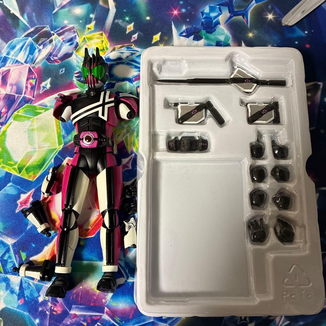 ジャンク品真骨彫仮面ライダー