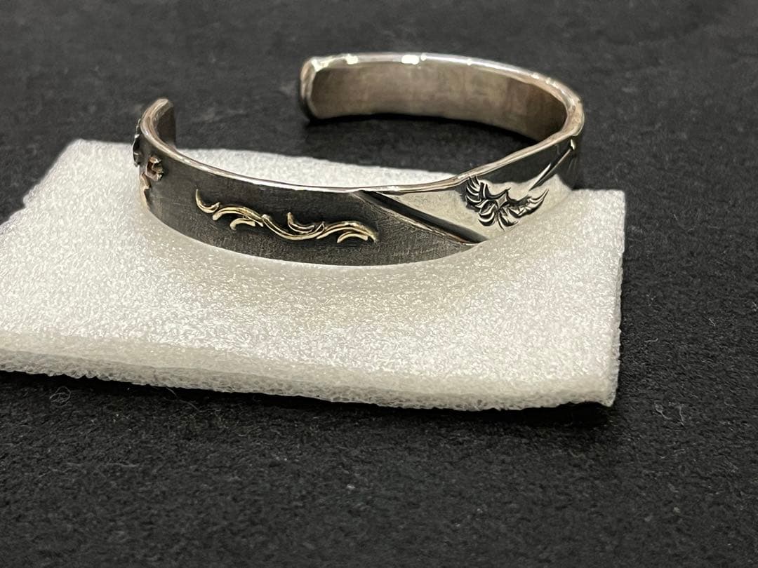 BIG HAND バングル