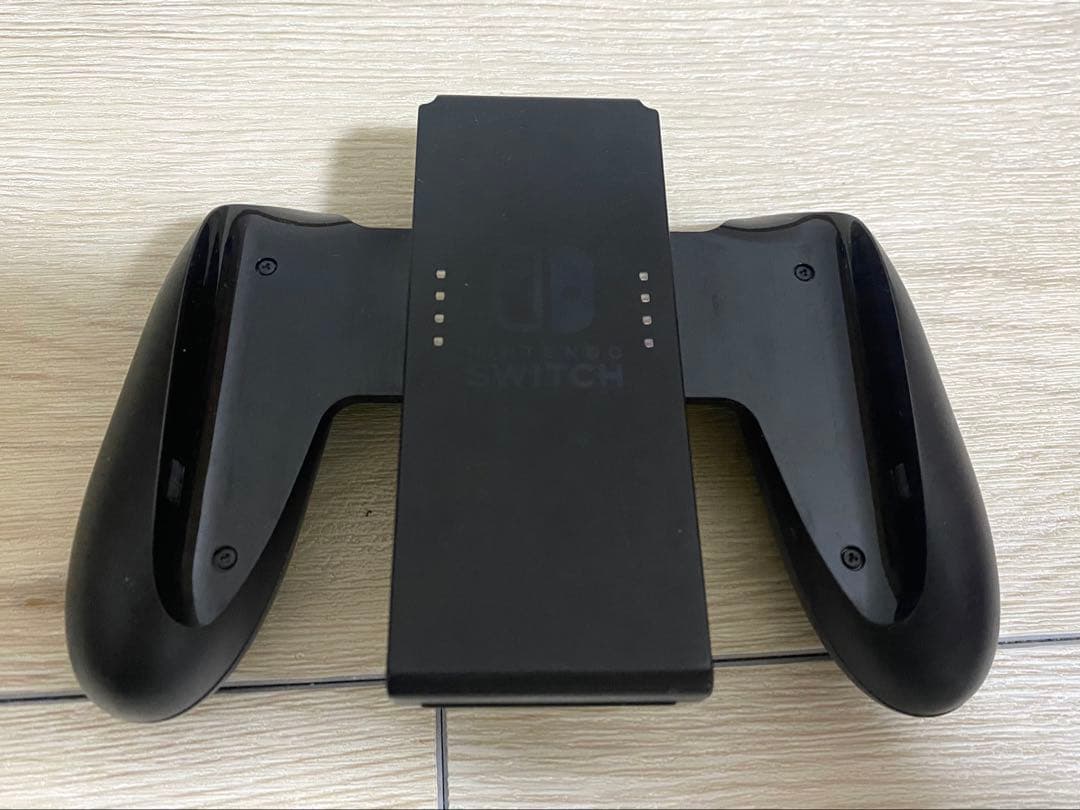 【美品】Nintendo Switch 本体 + 付属品