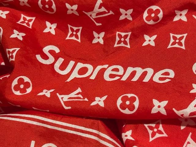 ♪送料無料★Louis Vuitton x Supreme★バンダナ★正規品♪