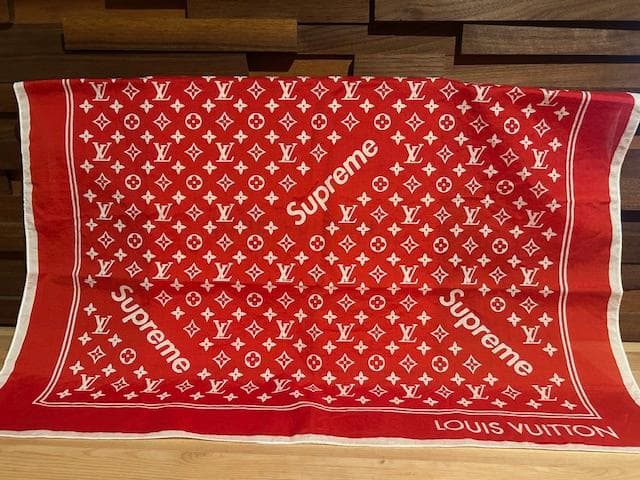 ♪送料無料★Louis Vuitton x Supreme★バンダナ★正規品♪