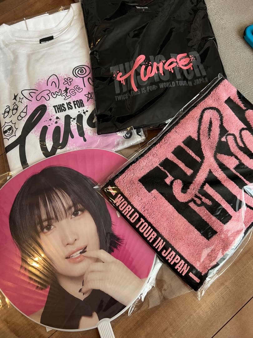 TWICE Tシャツ・タオル・ファンセット モモ