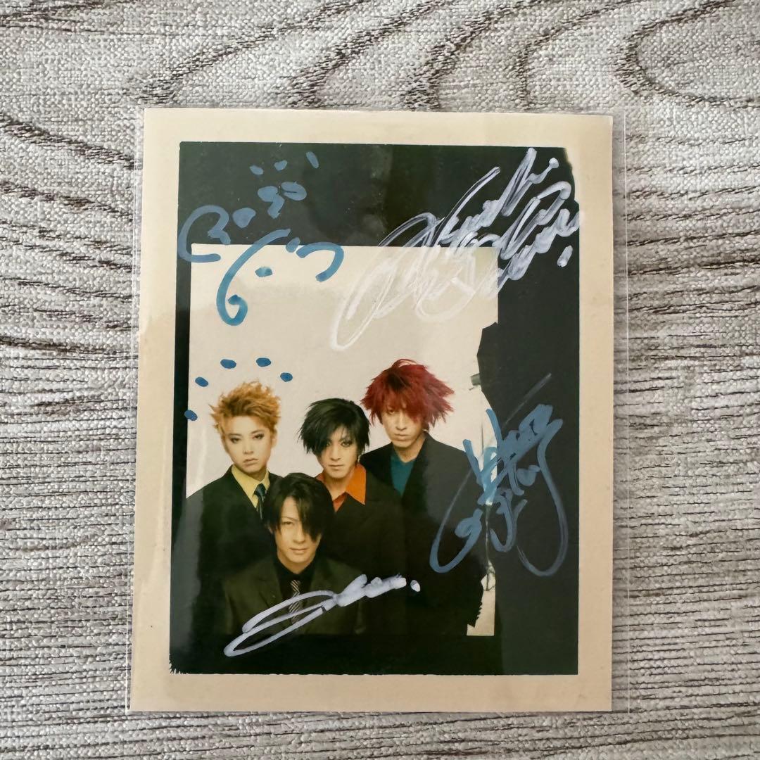 GLAY 直筆サイン　ポラロイド　チェキ　写真 GLAY 直筆サイン ポラロイド チェキ 写真 Amazon.co.jp: GLAYサイン