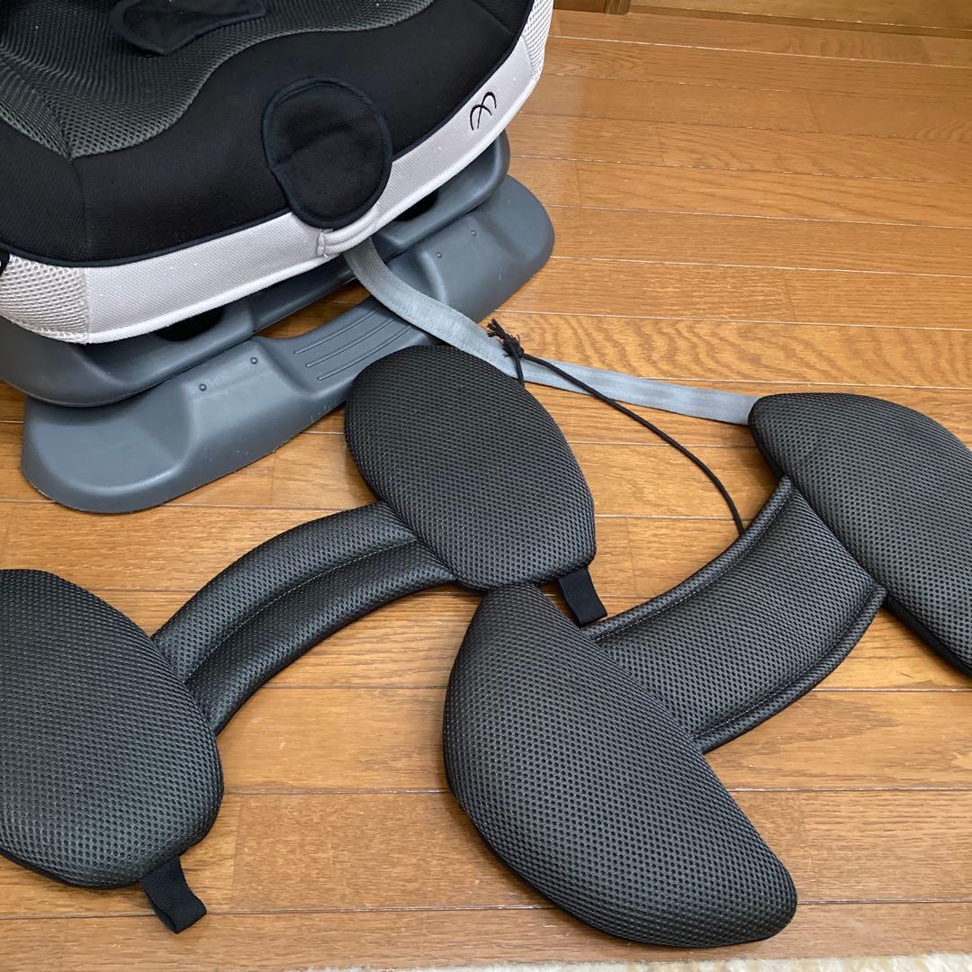 【エールべべ スイングムーン チャイルドシート】