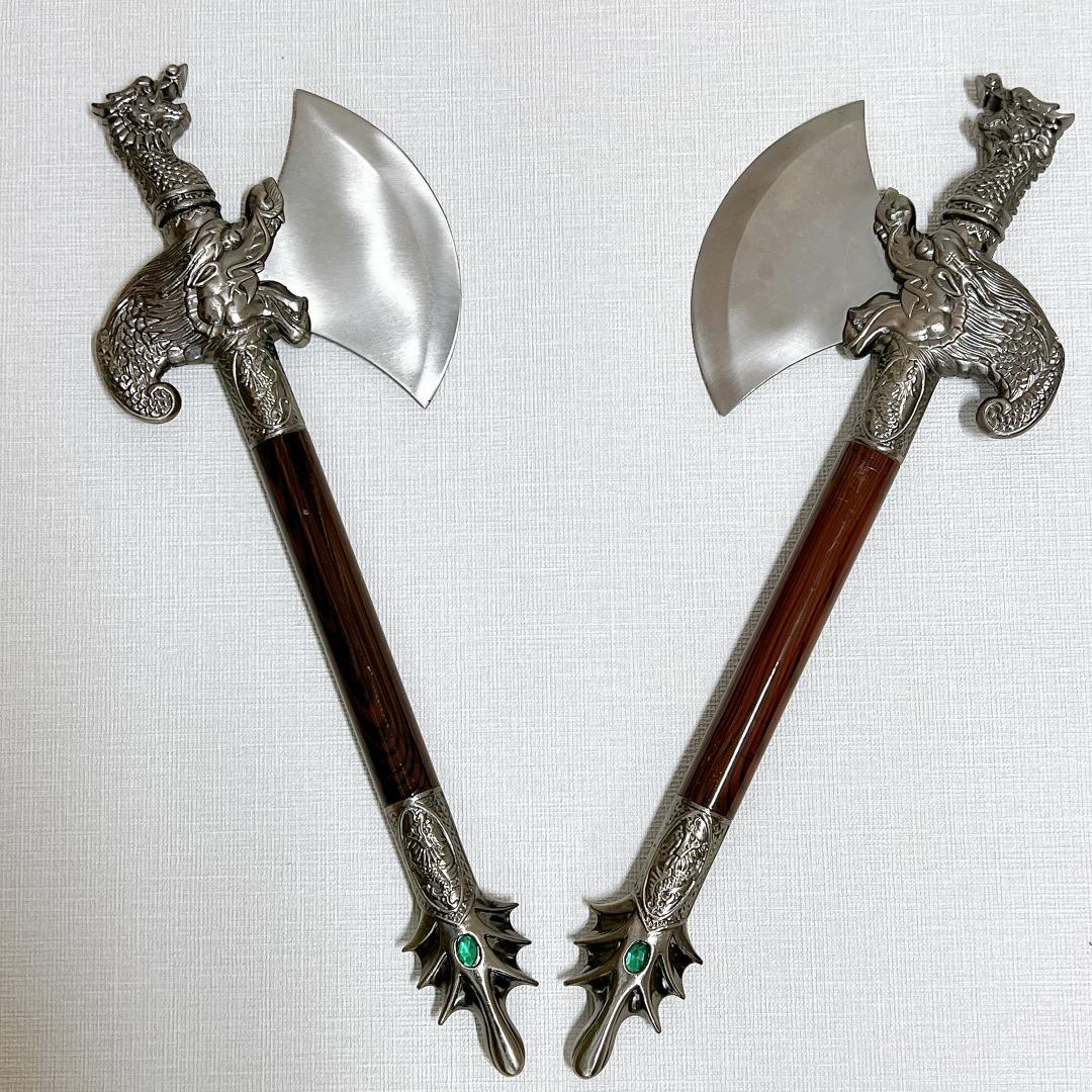 希少✨】バトルアックスの壁掛け 中世ヨーロッパ風の壁掛け 鉄製で重量