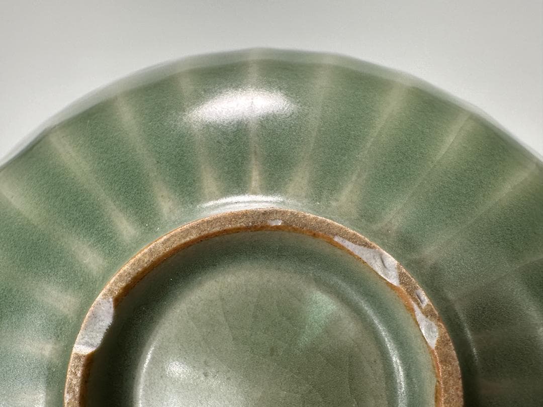 中国美術　龍泉窯　青磁　蓮弁碗　茶碗　唐物　古物　時代物