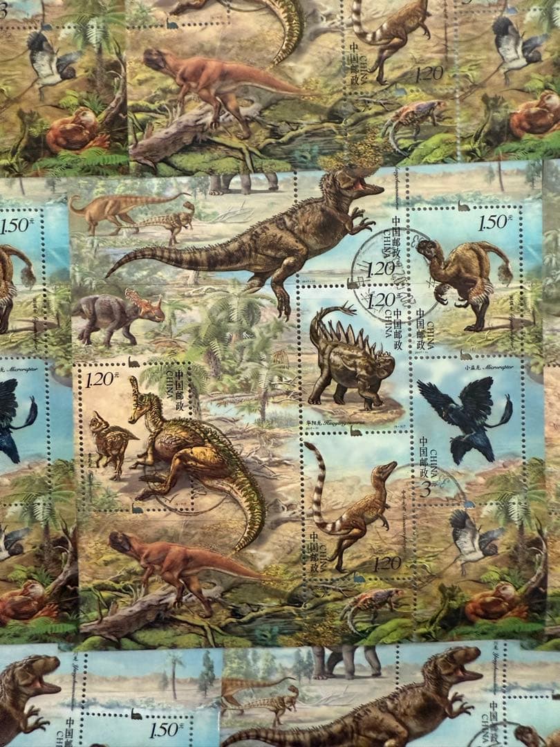 恐竜 切手シート約 80センチx 80センチcm 中国 2017年中国の恐竜・6
