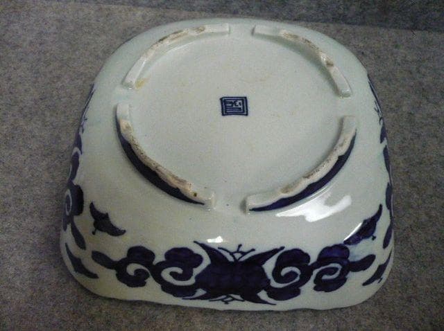 伊万里 染付 魚図 青磁 角鉢 [B31316]