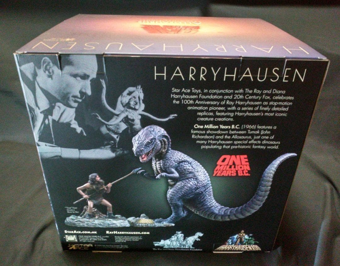 ハリーハウゼン「恐竜百万年」アロサウルス vs. トゥマク（スターエーストイズ）