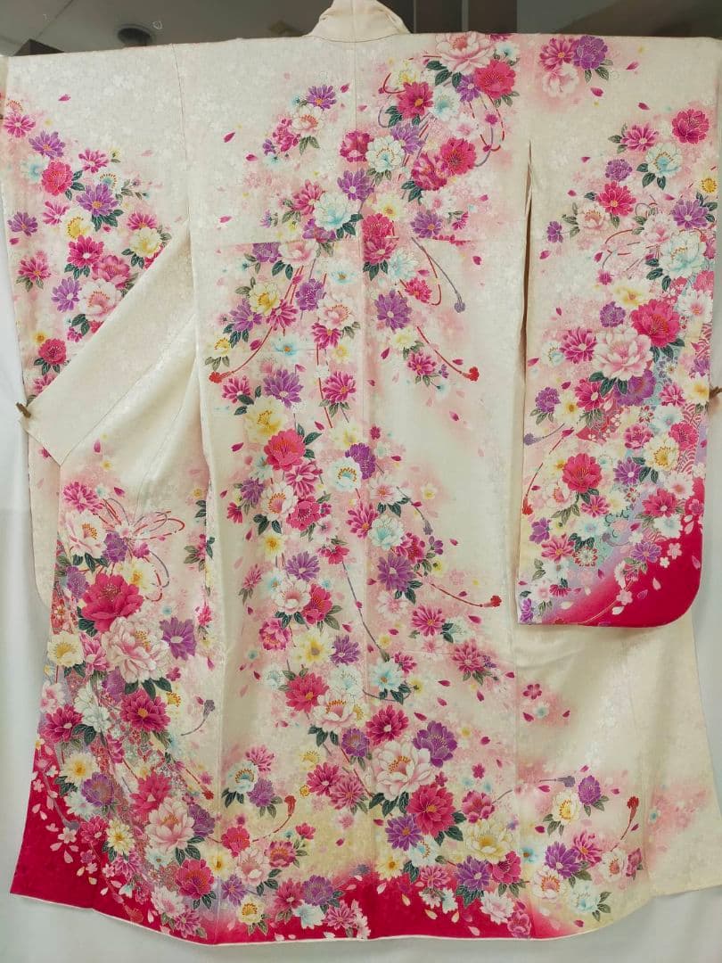 まだ間に合う】正絹 プリンセススタイル 振袖3点セット(振袖帯長襦袢