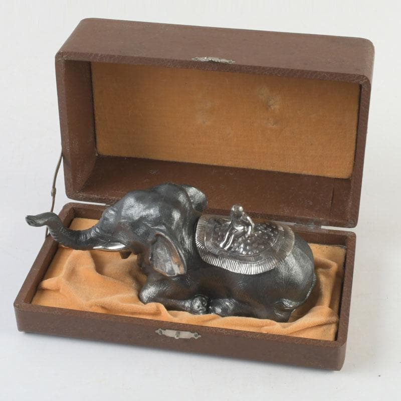 あんちん製　合金　象に人物　インク壷　蓋物　V　9307