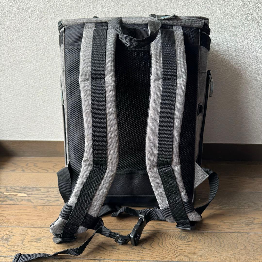 うさぎ専用 ラパンリュックキャリー スノコ付きトイレ 給水器取付可 肩