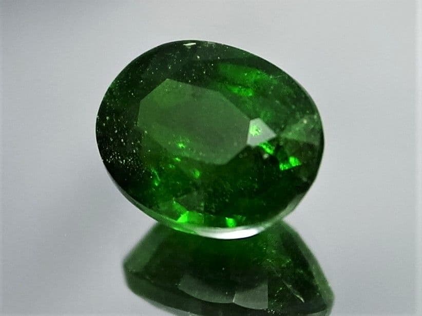 2.09ct希少高級天然クロムダイオプサイドルース・(宝石) 楽天市場】クロムダイオプサイド 宝石 ルース 2．97CT : 直輸入