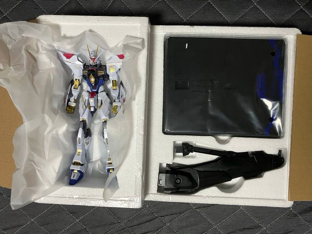 L BUILDストライクフリーダムガンダム 2024 光の翼　セット