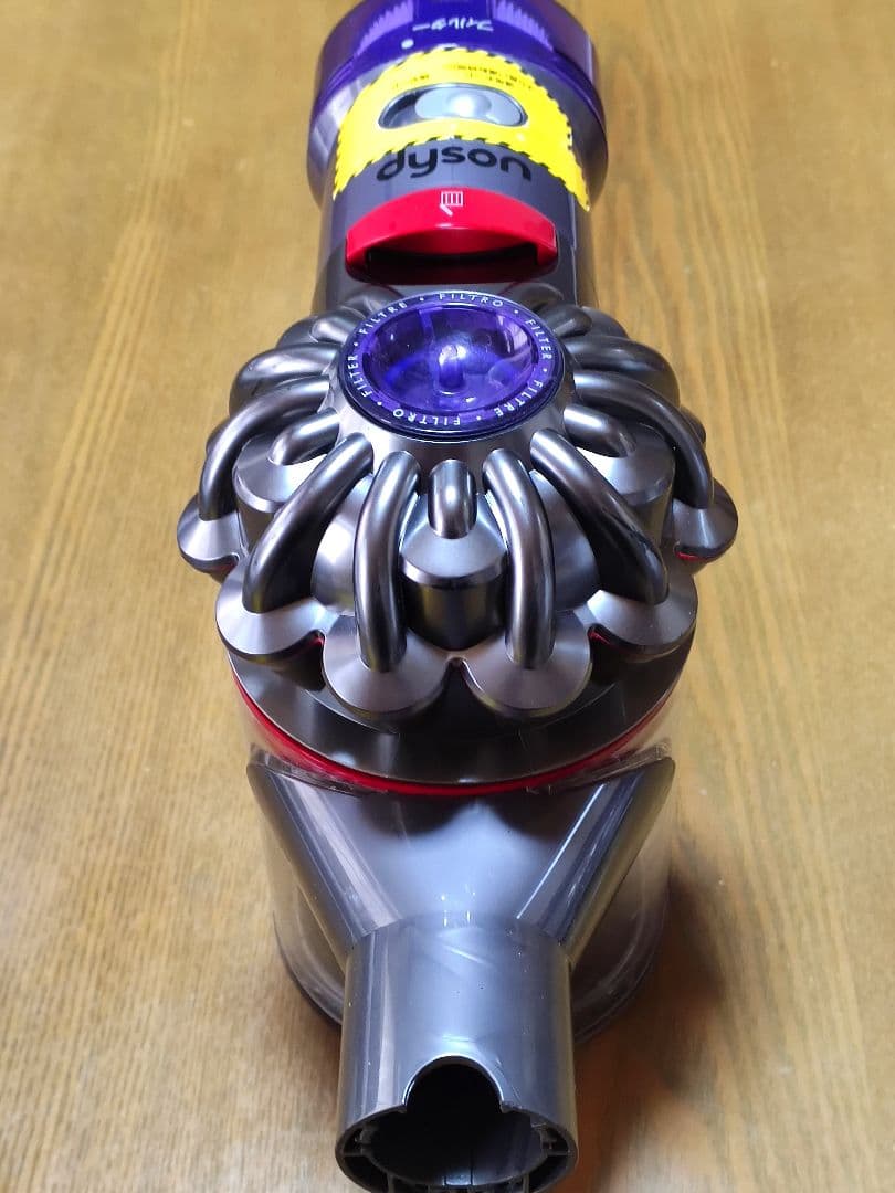 ダイソンV8 SV10K掃除機 完全分解清掃済み動作品 純正バッテリー2つ