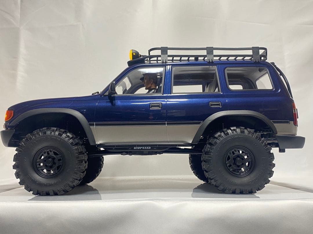 FMS FCX10 PRO トヨタ ランドクルーザー80 バッテリー充電器付き｜