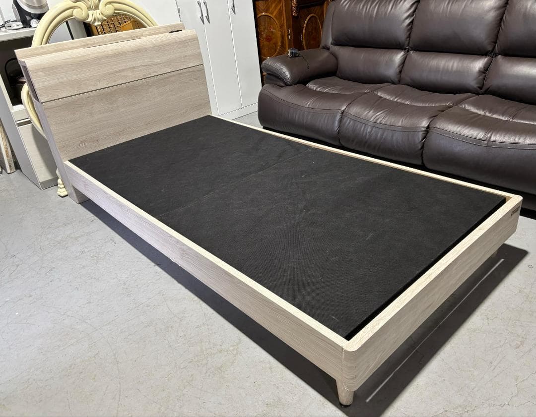 Cranzフレーム& Asleepマットレスシングルベッド 幅98cm,Used