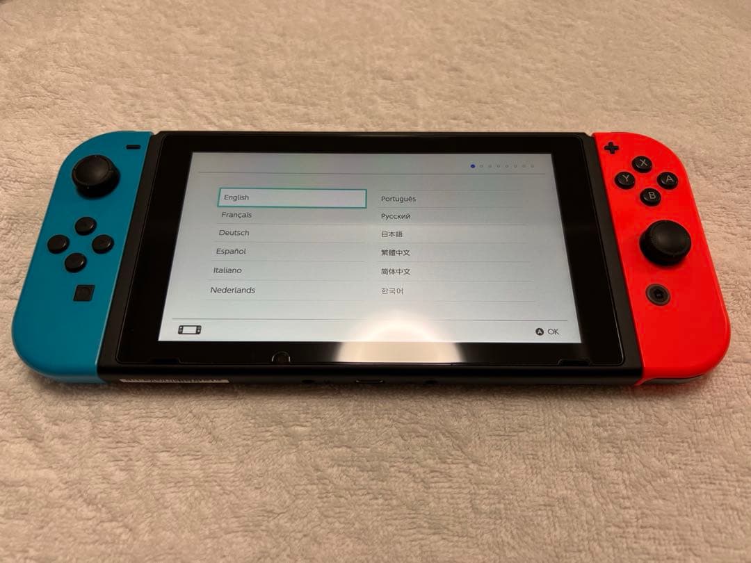 Nintendo Switch本体+ケース付