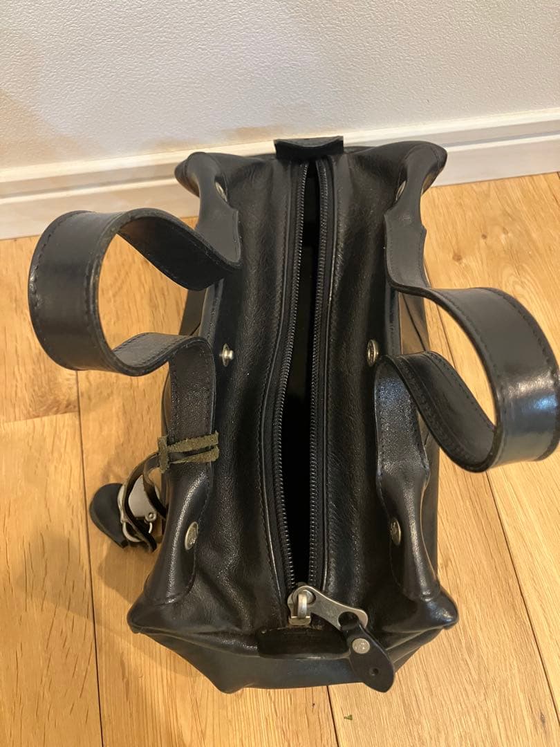 美品　イルビゾンテ　ハンドバッグ